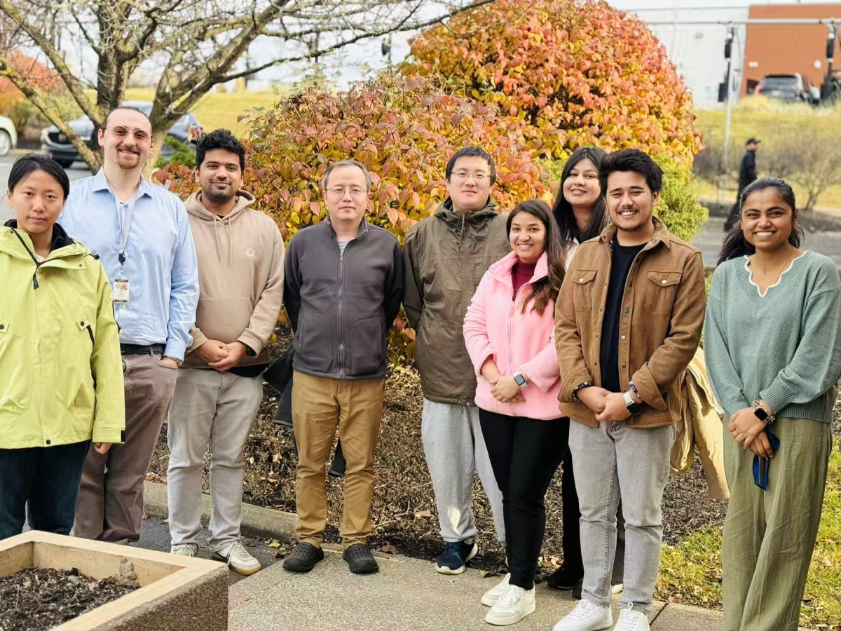 Members of the Mao research group.