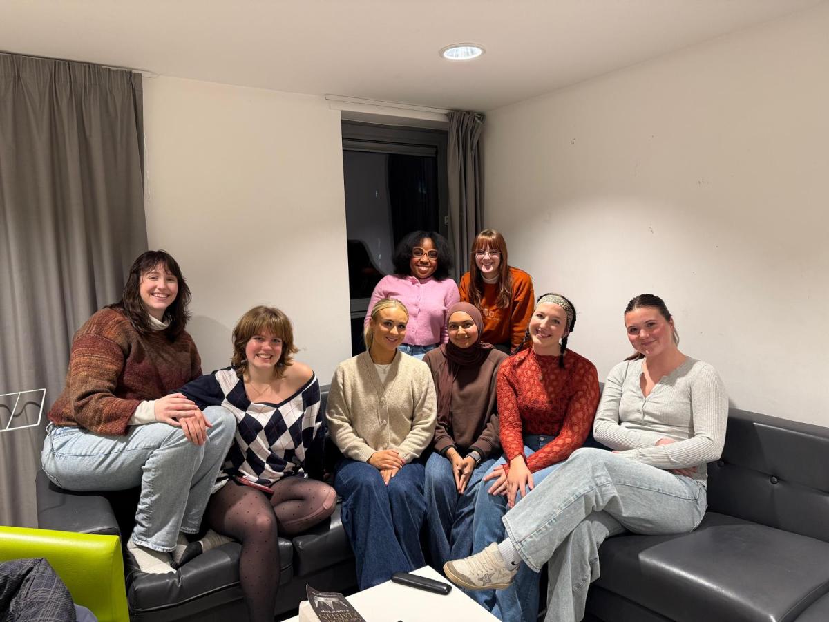 Jenna and friends in a lounge