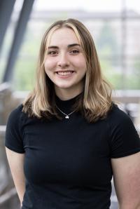 Ashley Zelina Headshot