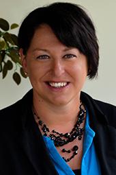 �鶹��ѡAssociate Vice President for University Outreach and Engagement Dana Lawless-Andric