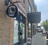 Insomnia Cookies Storefront