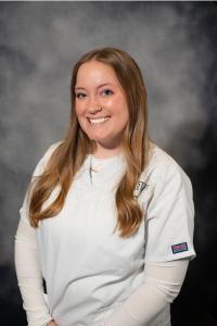 Rylie Lapikas Headshot