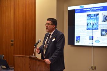 Jason Lorenze, that the podium, opens the 2024 Dronovation symposium