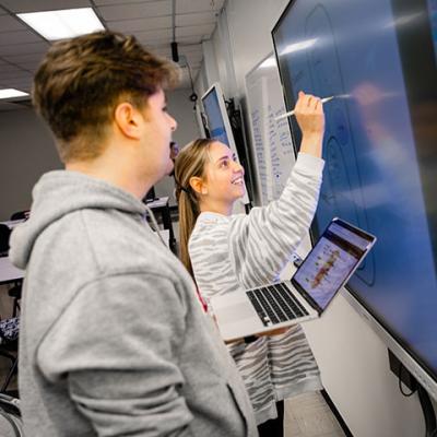 Students engage in an active learning classroom.