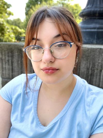 Elise Simmons, Undergraduate Researcher