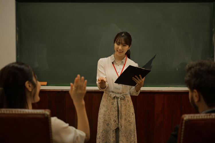 choosing colleges for language degrees