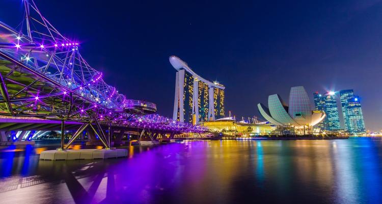 Skyline of Singapore at night.