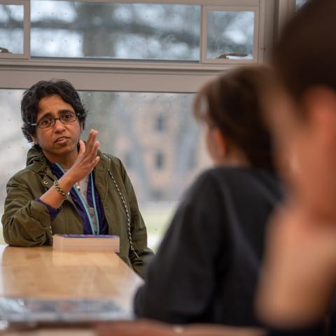 Faculty teaching in the DI Hub
