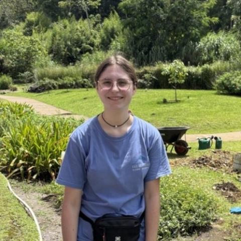 Student abroad green background