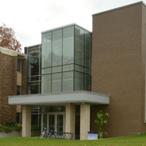 The Office of the University Architect is located in Suite 101 of Harbourt Hall, found on Loop Road on the þҹӰԺѹۿ Campus. 