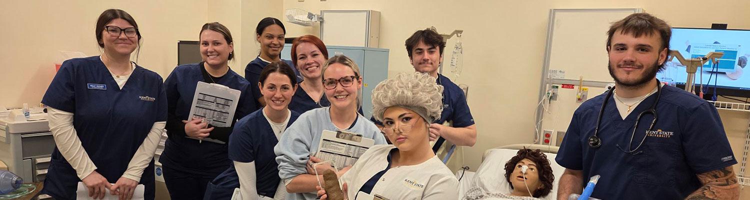����ԭ�� at East Liverpool ADN students in the Simulation Lab.