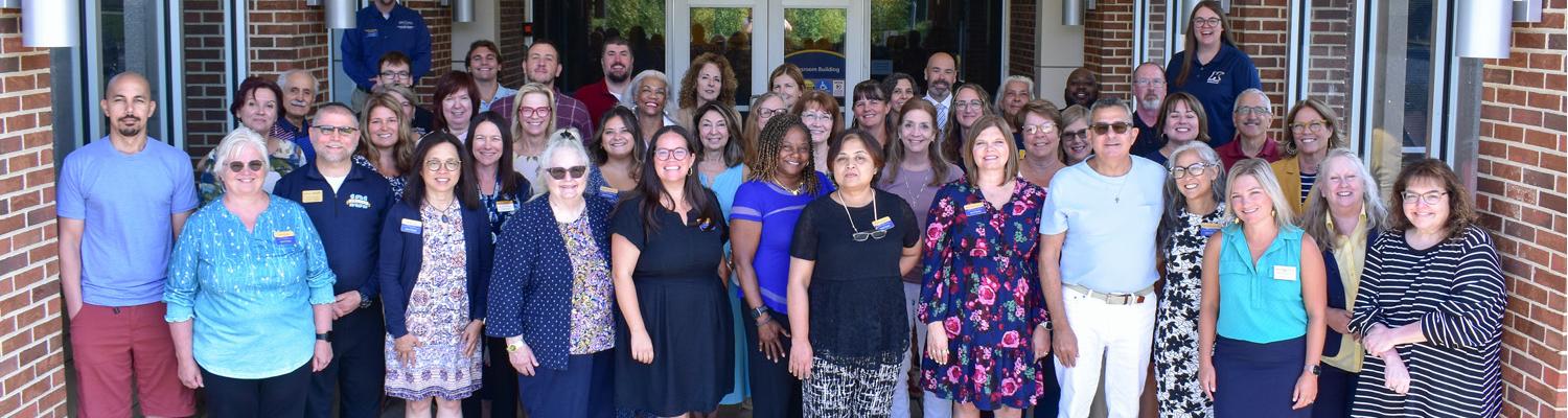 Vlog Geauga Faculty and Staff Group Photo