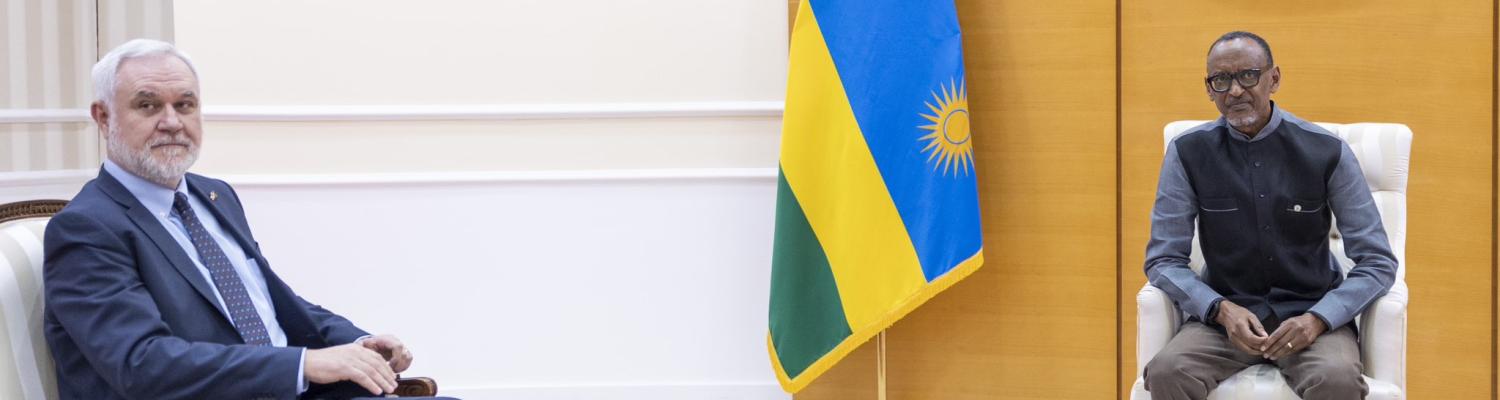 Dr. Marcello Fantoni, ������Ƶ Vice President for Global Education, meets with Rwandan President Paul Kagame at the Office of the President in Kigali, Rwanda.