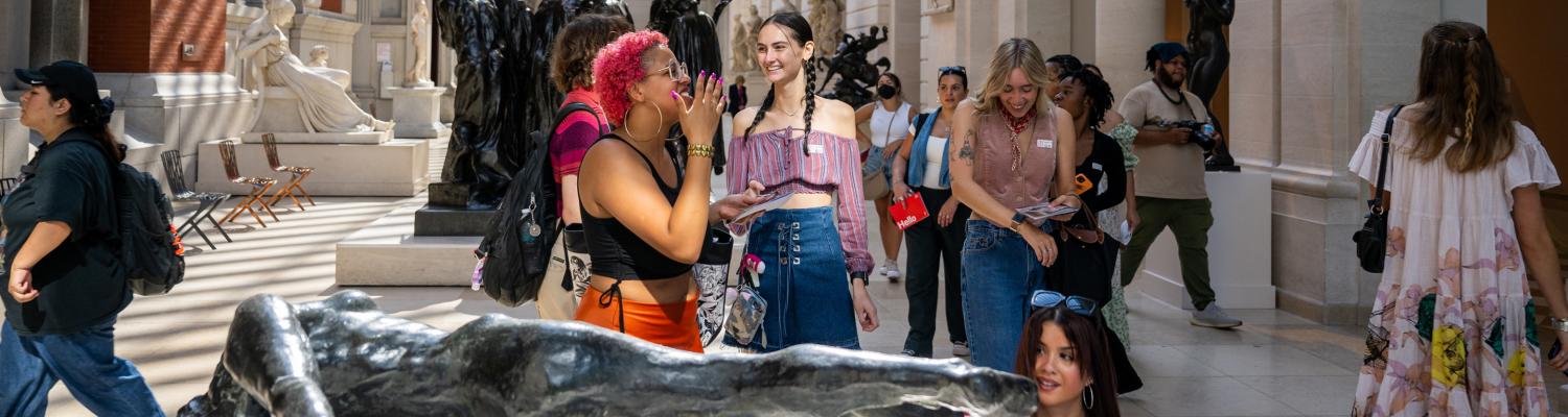 NYC Fashion; group of students in museum
