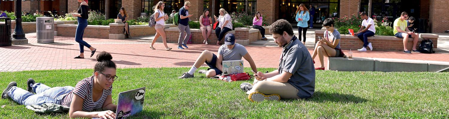 Photo of Kent State students on Risman Plaza.