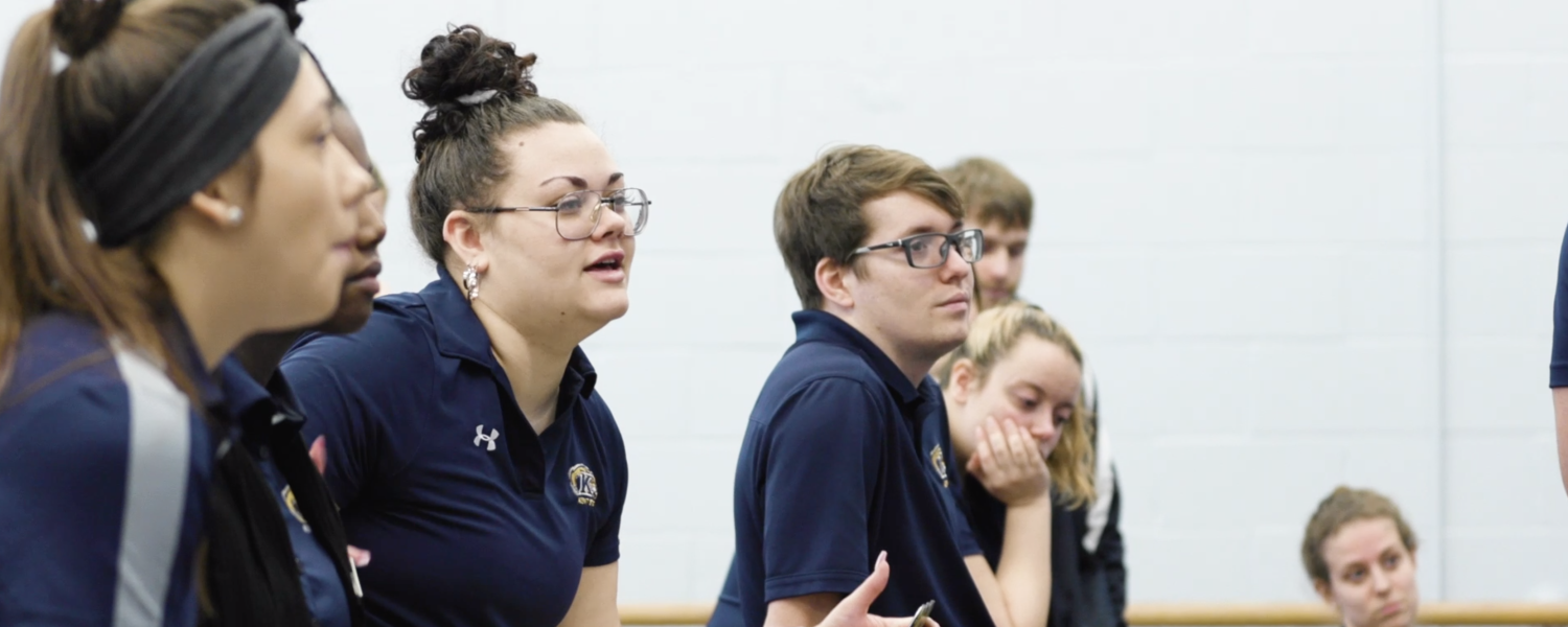 Athletic Training students in class having a discussion.