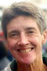 Headshot of Suzanne Holt