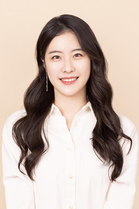 Dr. Minyoung Gil