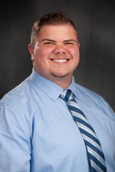 Headshot of Alex Harper