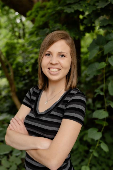 Kristi Kamis, academic program coordinator, headshot