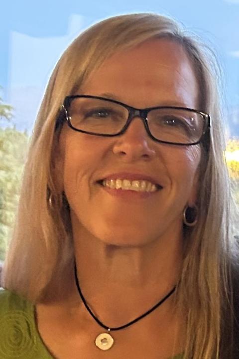 Photo of Lecturer Kimberly Talentino