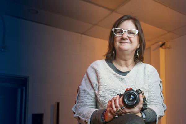 Solon High School art teacher and 51�Թ��� alumna Jennifer Thompson