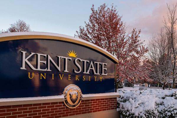 A covering of snow blankets the Kent State University campus.