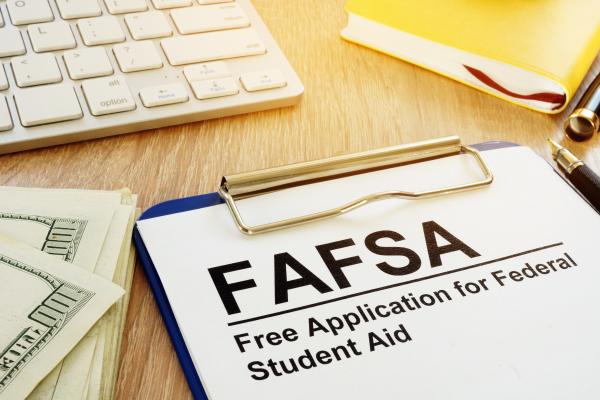 fafsa form paid image.jpeg